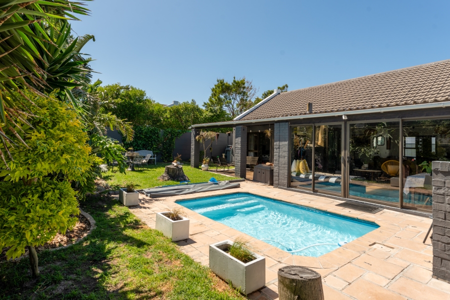 To Let 2 Bedroom Property for Rent in Fish Hoek Western Cape